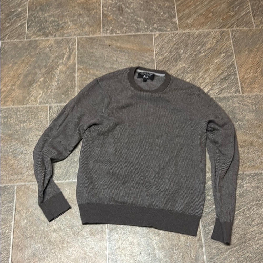 Banana Republic Men's Long Sleeve Gray Tee